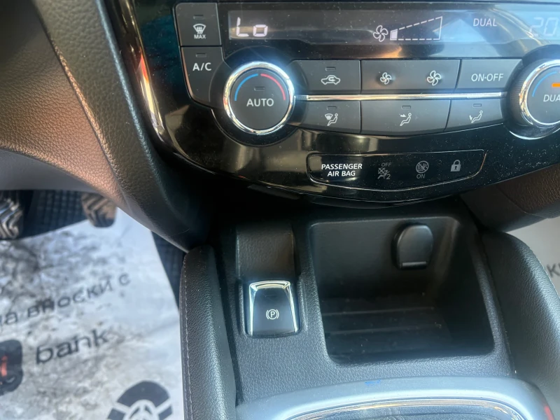 Nissan Qashqai, снимка 9 - Автомобили и джипове - 53257282