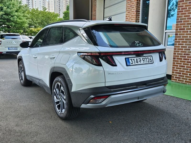 Hyundai Tucson 1.6 150 hp Automatic, снимка 5 - Автомобили и джипове - 55842200
