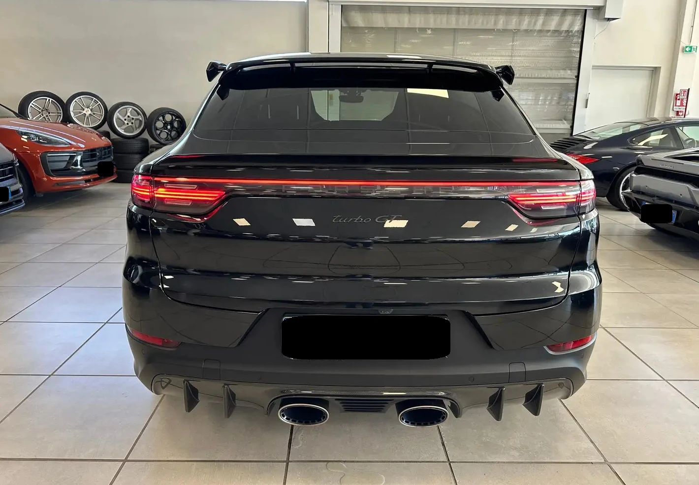 Porsche Cayenne  Coupe 4.0 Turbo GT Carbon Pack - изображение 3