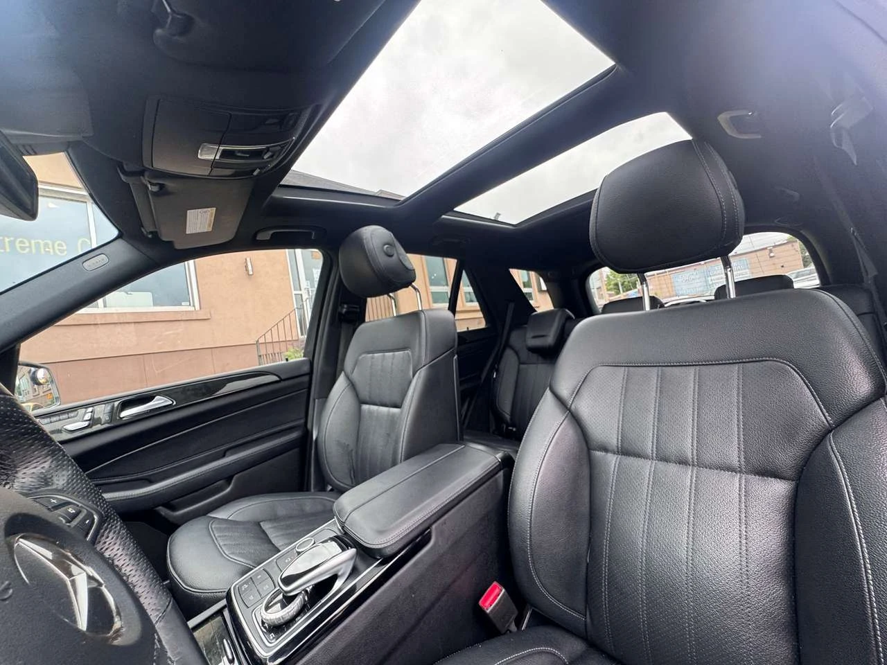 Mercedes-Benz GLE 400 FACELIFT* AMG PACK* PANO* HARMAN* DISTRONIK* ОБДУХ - изображение 8