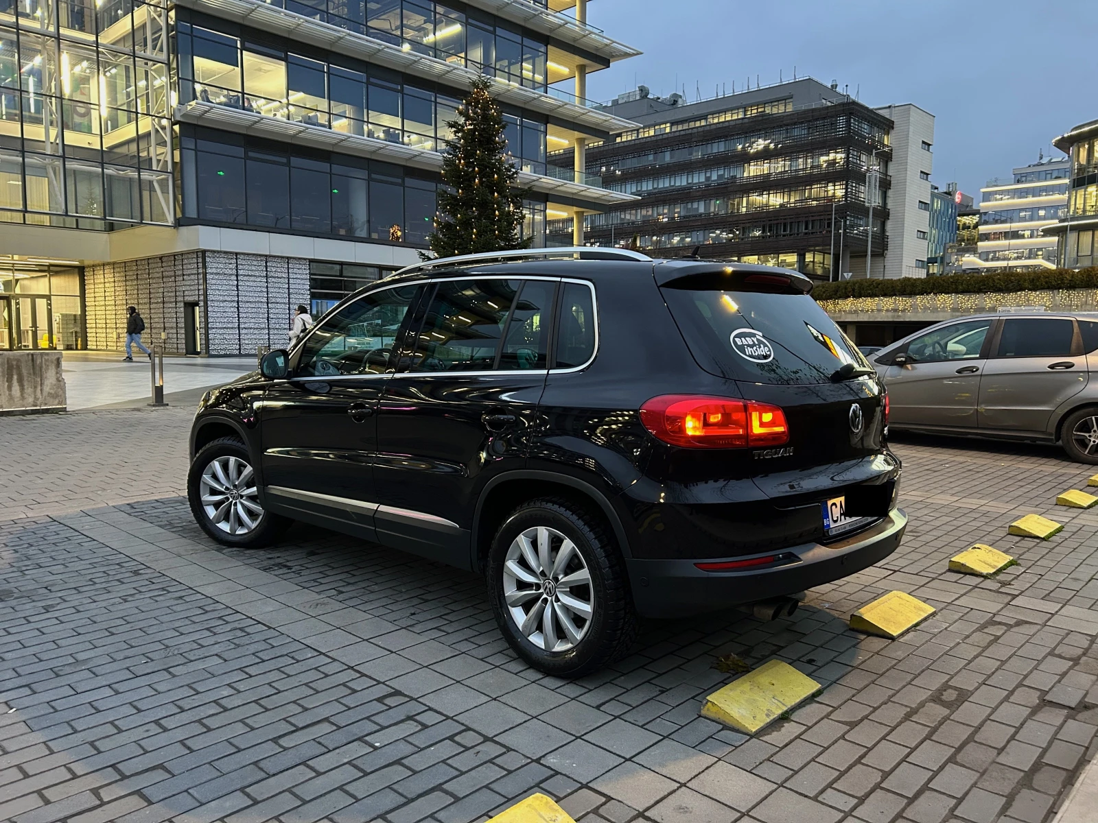 VW Tiguan 2.0 TDI 4MOTION - изображение 5