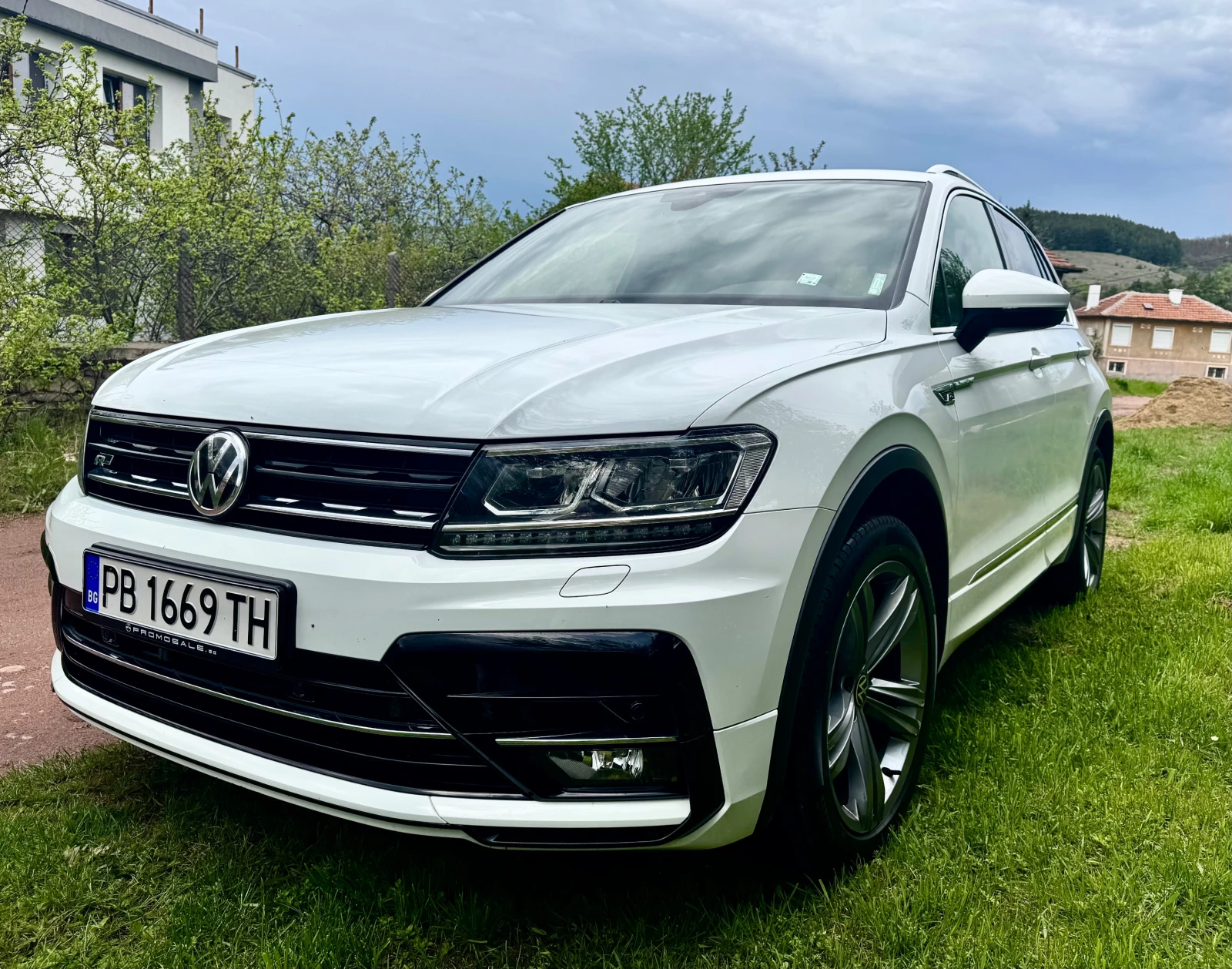 VW Tiguan R-line, 2 ��������� ���� | Mobile.bg � ����������� 1