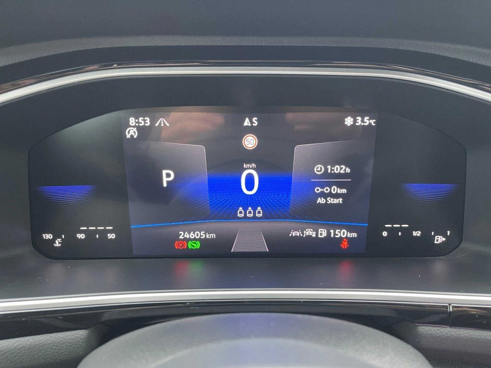 VW T-Roc 2.0TSI* R-LINE* 4MOTION* LED* CAM* DISTR*  - изображение 9