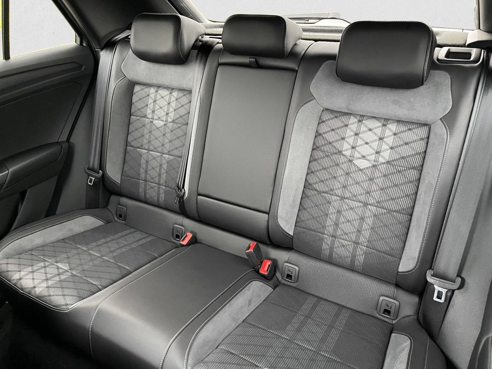 VW T-Roc 2.0TSI* R-LINE* 4MOTION* LED* CAM* DISTR*  | Mobile.bg � ����������� 11