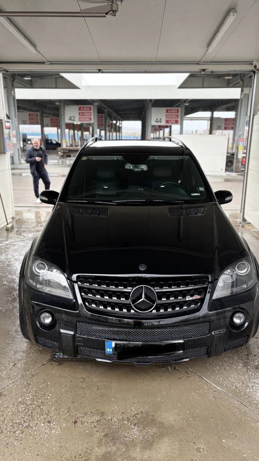 Mercedes-Benz ML 63 AMG  - изображение 2