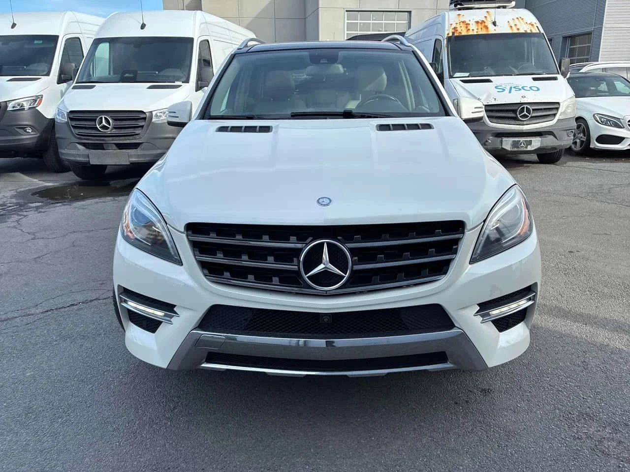 Mercedes-Benz ML 350 * BlueTEC * CARFAX * 360 * ОБДУХВАНЕ * ПОДГРЕВИ - изображение 6