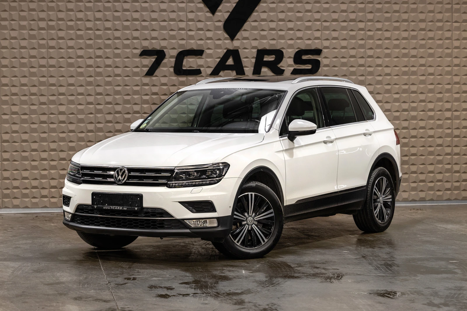 VW Tiguan 2.0 TDI 4MOTION* DSG* Подгрев* Lane Assist