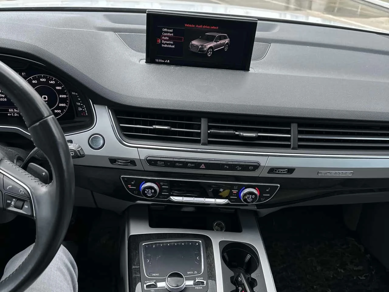 Audi Q7 * Progressiv * CARFAX * Матрикс * Обдухване * Bose, снимка 9 - Автомобили и джипове - 54013736