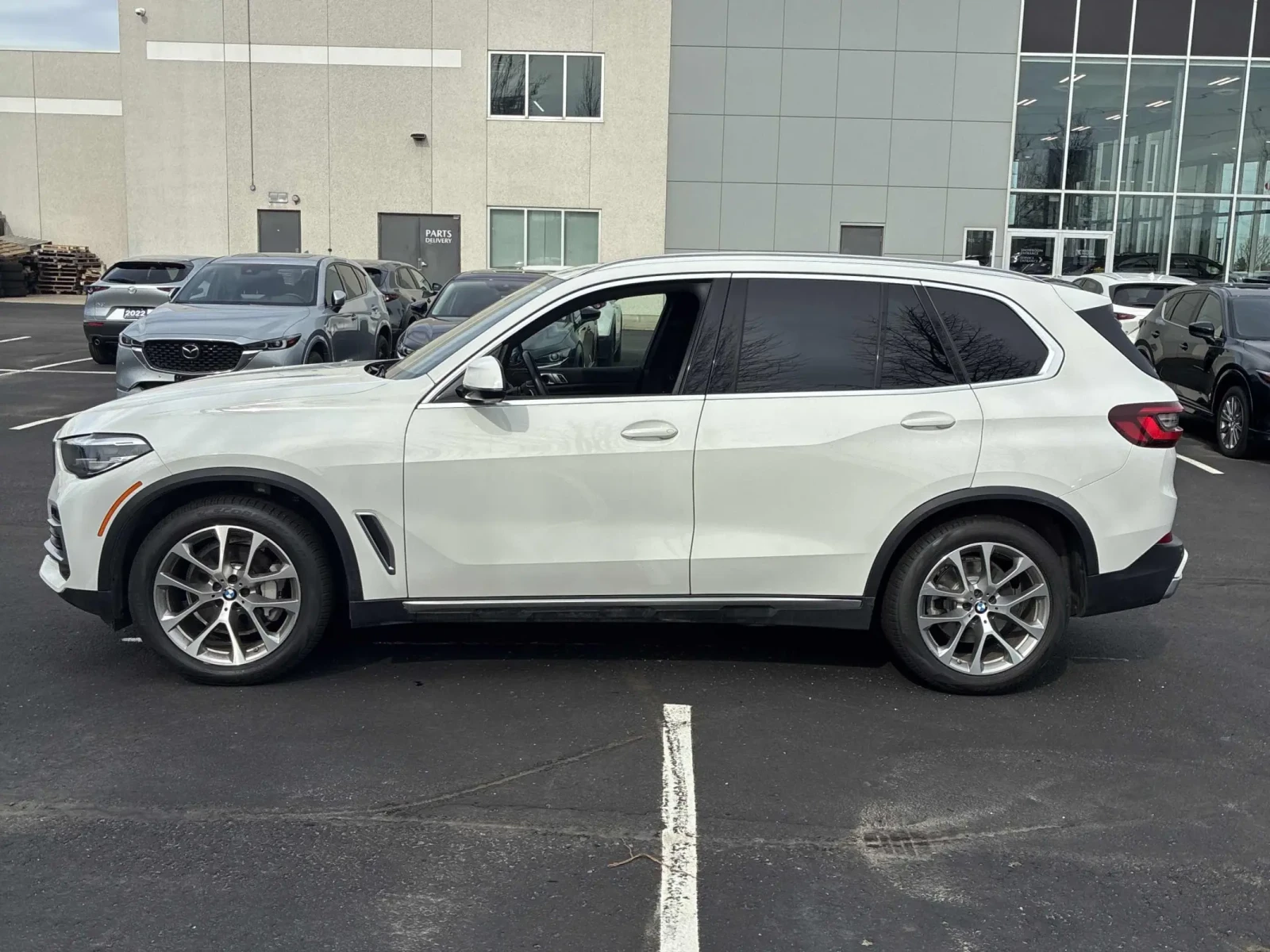 BMW X5 xDrive40i * * CARFAX * * АВТО КРЕДИТ * * , снимка 3 - Автомобили и джипове - 54210034
