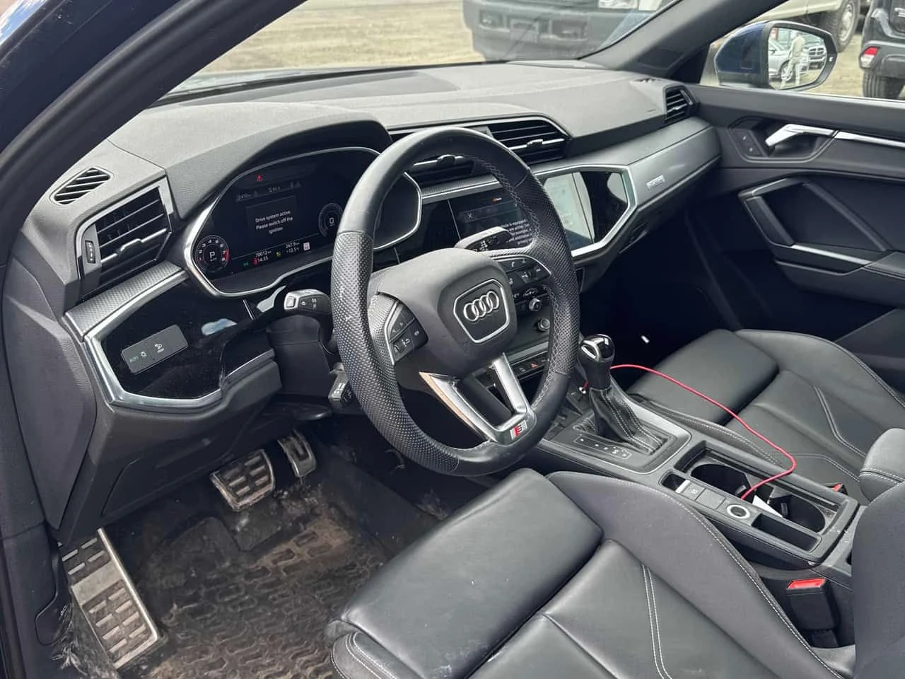 Audi Q3 * Technik * SONOS * S-LINE * 360 * ПОДГРЕВИ, снимка 5 - Автомобили и джипове - 54529047