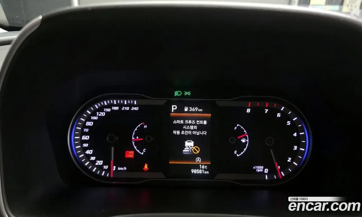 Hyundai Tucson Turbo 2WD, снимка 8 - Автомобили и джипове - 54744441