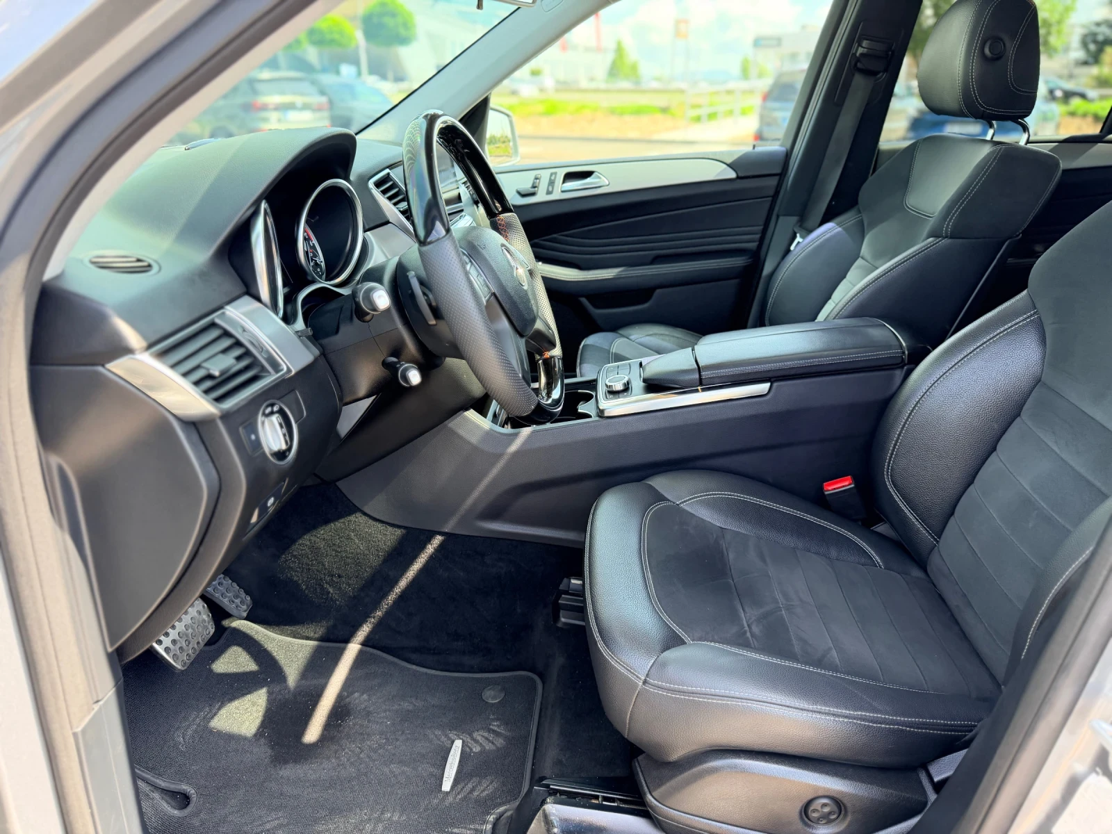 Mercedes-Benz ML 350 AMG-Всичко платено, обслужен, лизинг Уникредит, снимка 10 - Автомобили и джипове - 54819233