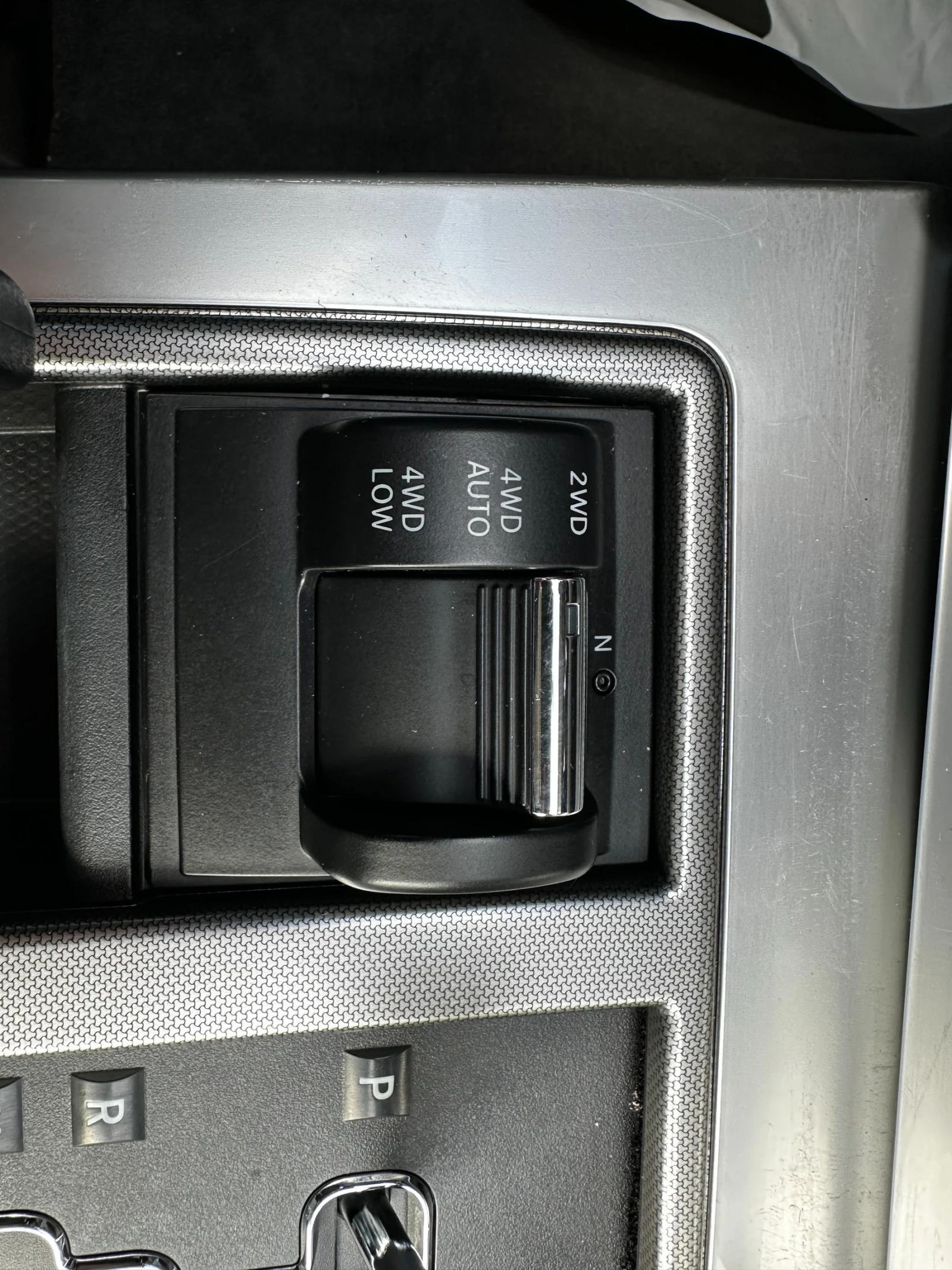 Jeep Cherokee 2.8d/Автоматик/Кожа/ГАРАНЦИЯ, снимка 16 - Автомобили и джипове - 54843920
