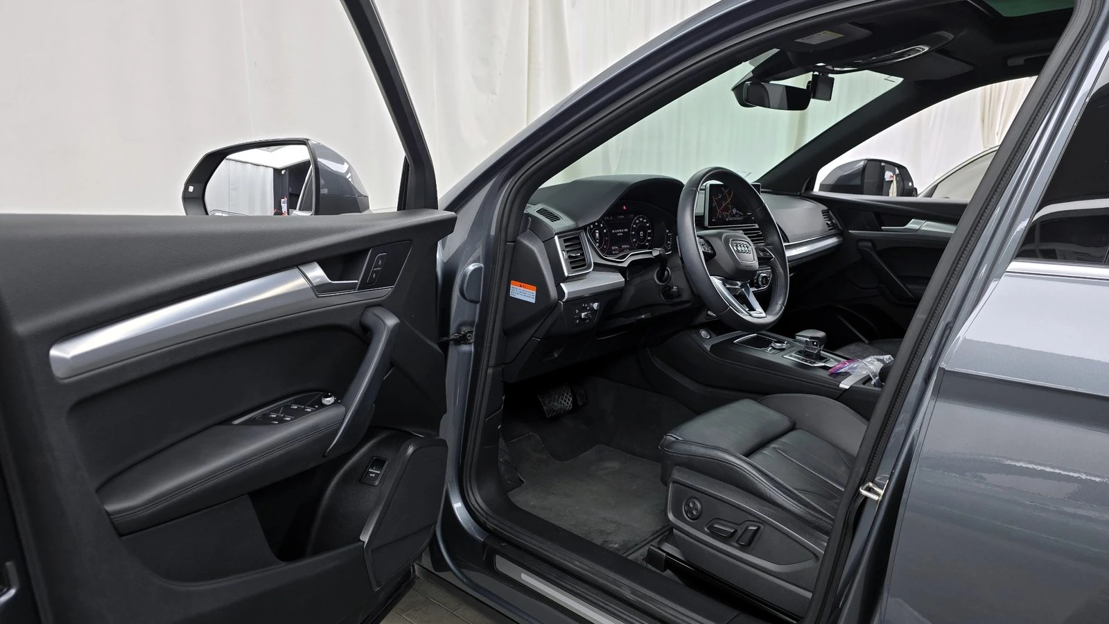 Audi Q5 45 TFSI quattro* ЛЮК* HUD* 360* КРАЙНА ЦЕНА, снимка 10 - Автомобили и джипове - 55302385