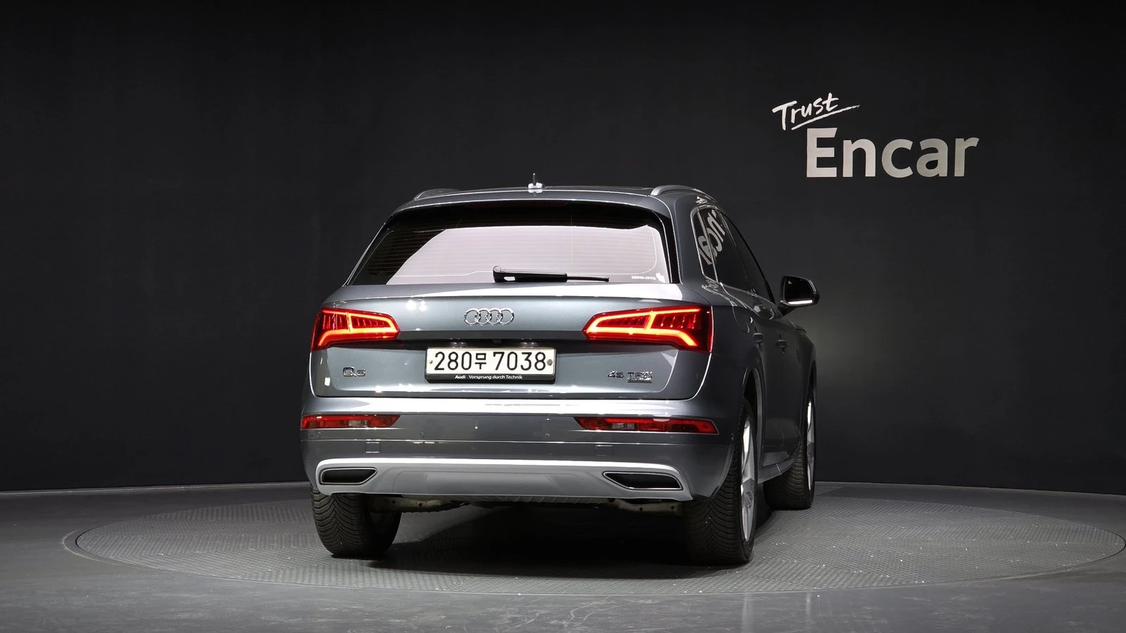 Audi Q5 45 TFSI quattro* ЛЮК* HUD* 360* КРАЙНА ЦЕНА, снимка 4 - Автомобили и джипове - 55302385