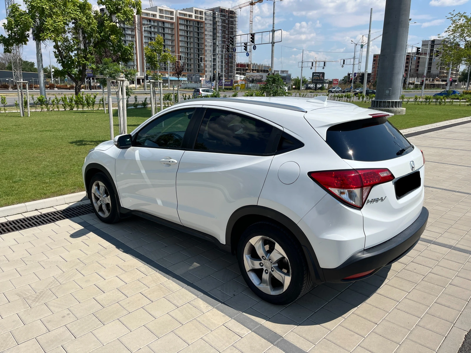 Honda Hr-v AWD, снимка 2 - Автомобили и джипове - 55699114