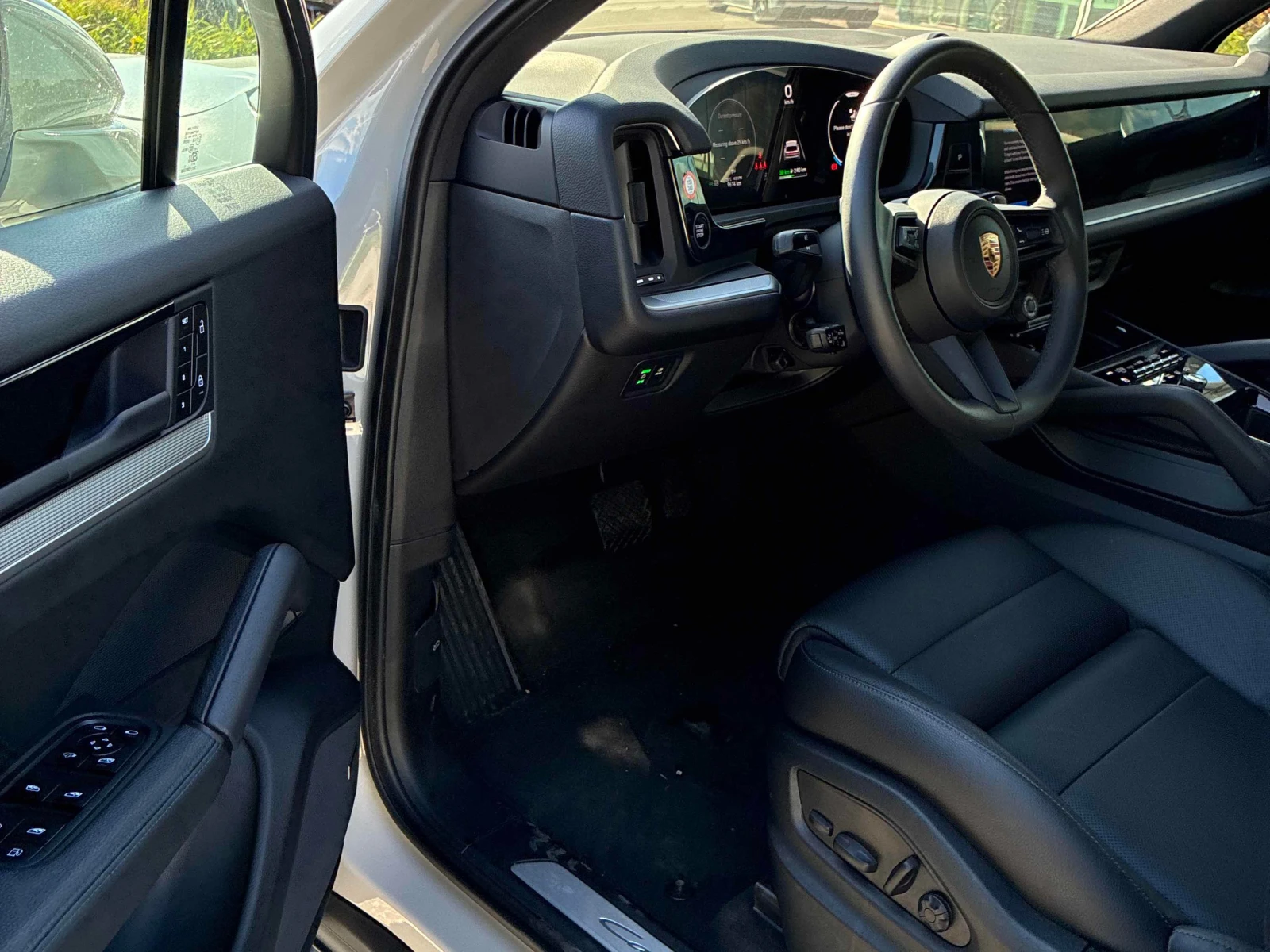 Porsche Cayenne * E Hybrid * CARFAX * ОПЦИЯ ЗА ФИНАНСИРАНЕ, снимка 5 - Автомобили и джипове - 56096066