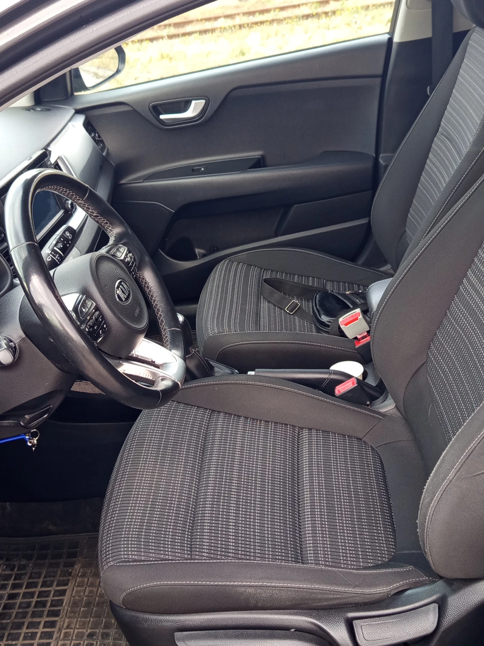 Kia Stonic 1.4/100кс. BRC* , снимка 11 - Автомобили и джипове - 56149864