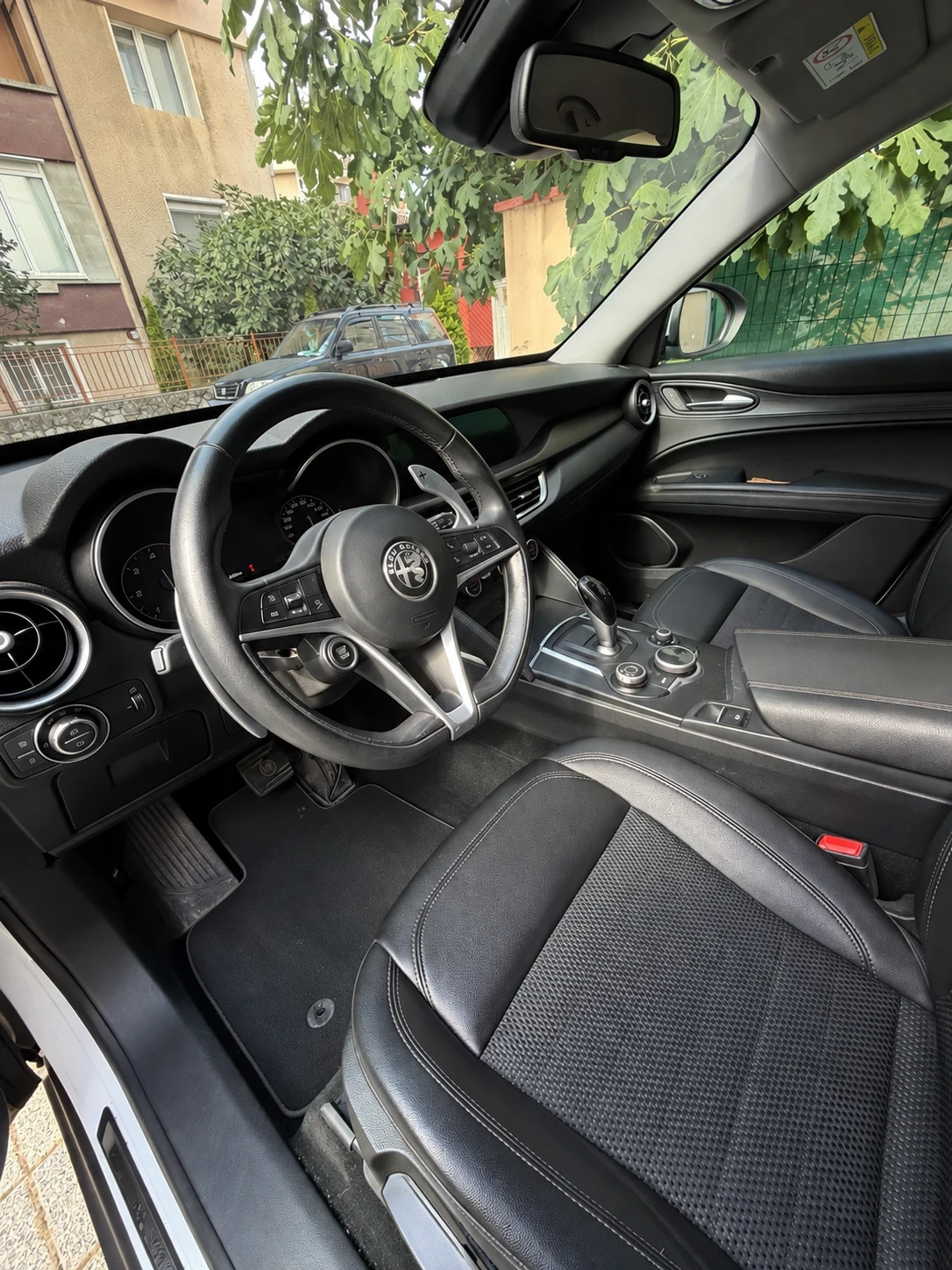 Alfa Romeo Stelvio, снимка 14 - Автомобили и джипове - 56301832