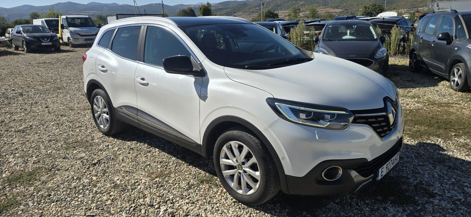 Renault Kadjar 1.5 DCI-AUTOMATIC, снимка 5 - Автомобили и джипове - 56336707