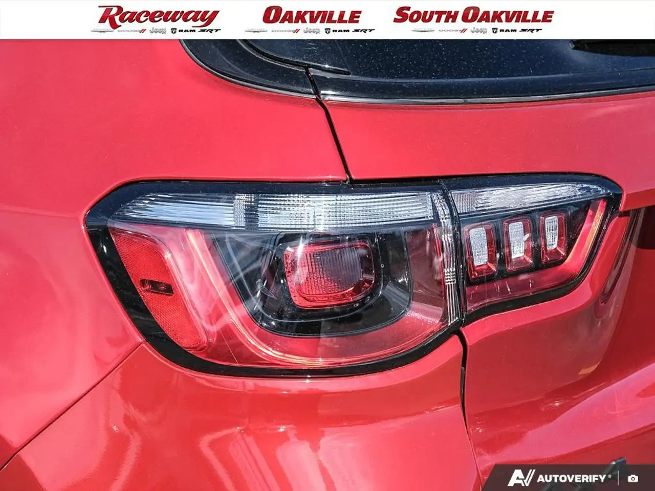 Jeep Compass ALTITUDE | PANO ROOF | NAVI | ALPINE | HEATED | Mobile.bg � ����������� 12