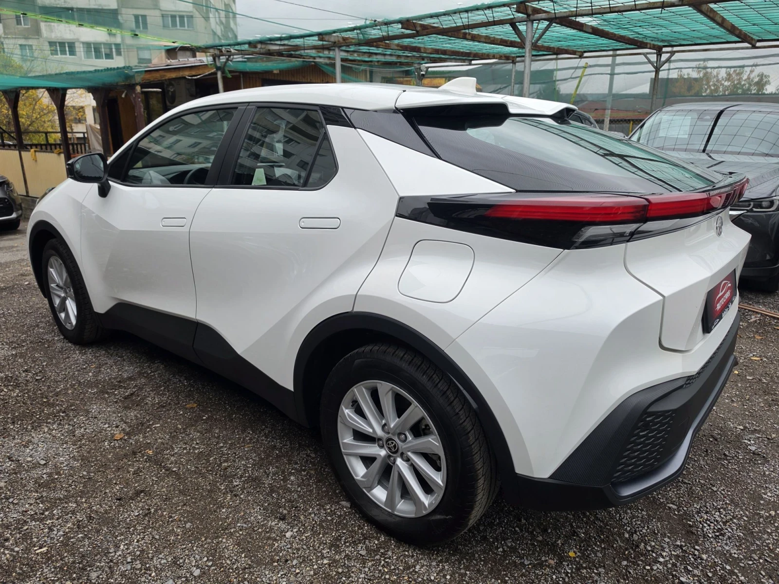 Toyota C-HR 1.8 HEV E-CVT | Mobile.bg � ����������� 5