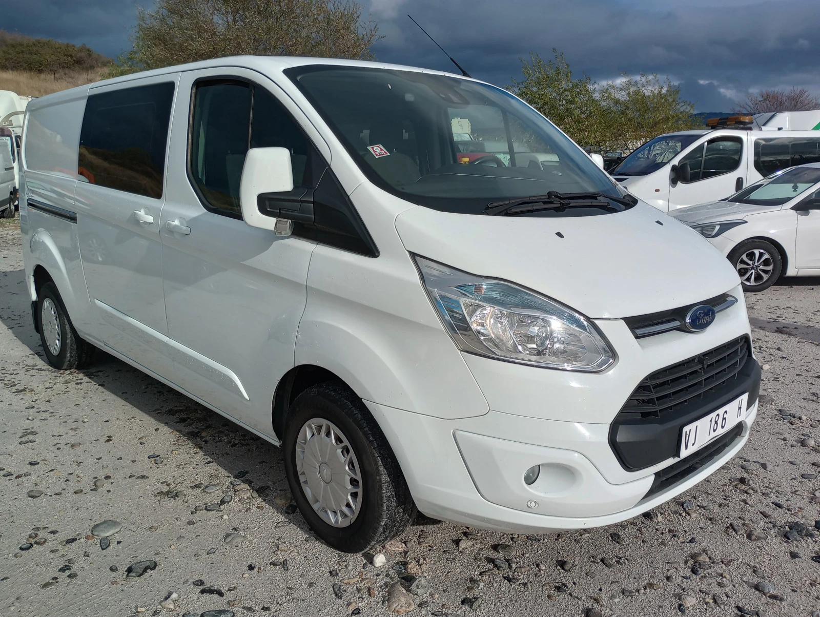 Ford Transit Custom 5+ 1 - изображение 2