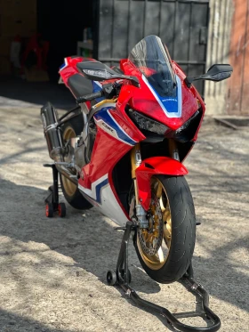 Honda Cbr CBR1000RR-SP - изображение 1