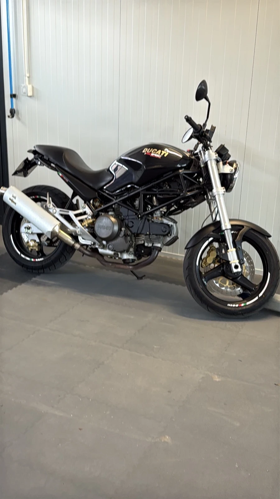 Ducati Monster 600