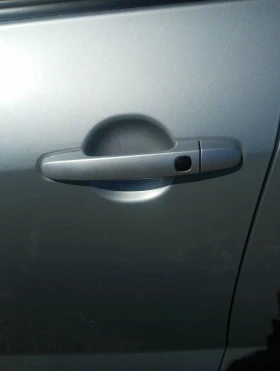 Дръжка врата предна лява външна Тойота Рав4 D-cat (5)