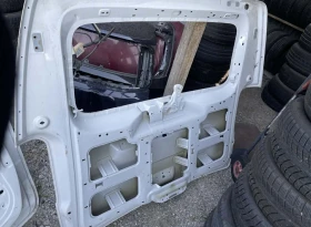 Задна врата Багажник Peugeot Traveller, снимка 3 - Части - 52956164