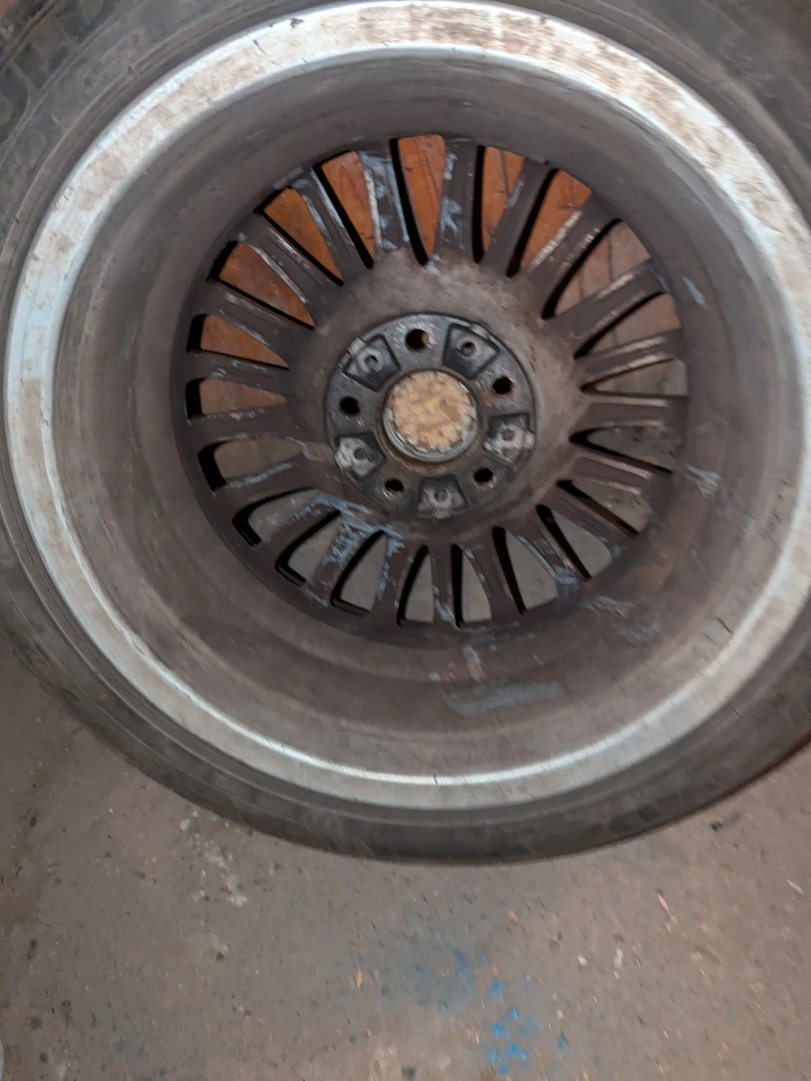    235/45R17  BMW | Mobile.bg   5