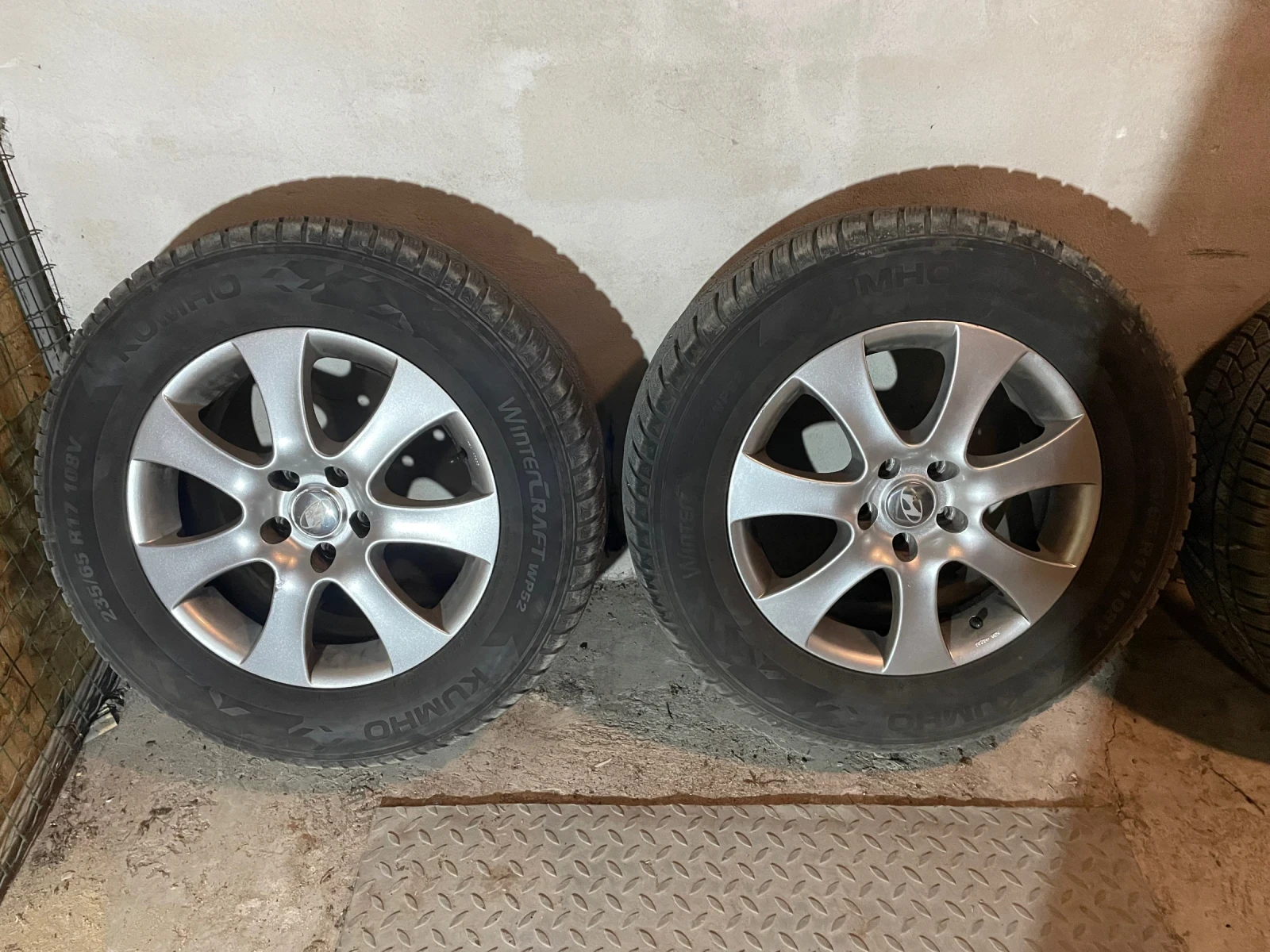    235/65R17  Hyundai Santa fe | Mobile.bg   12