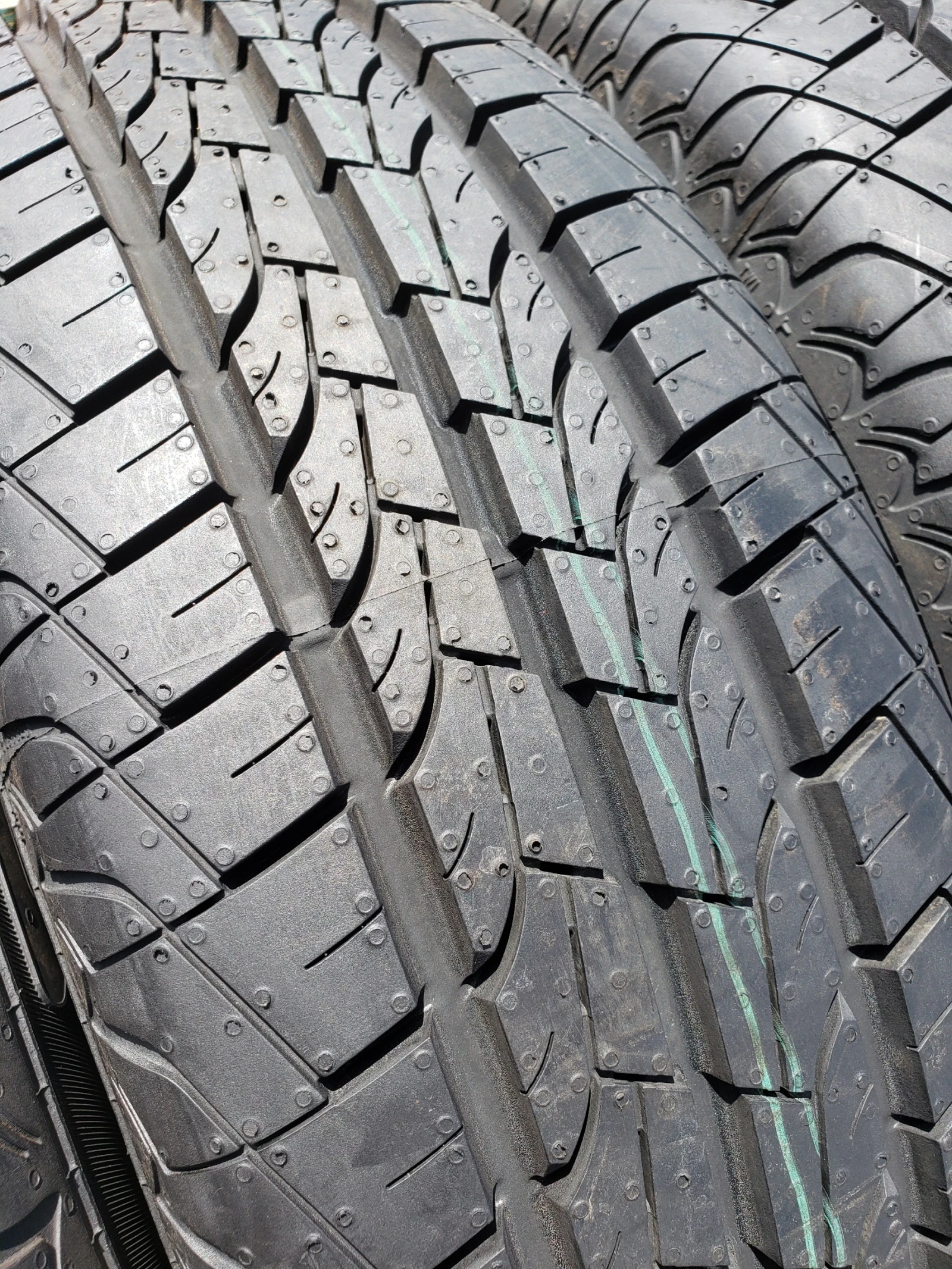 Гуми Летни 205/70R15, снимка 4 - Гуми и джанти - 54422018