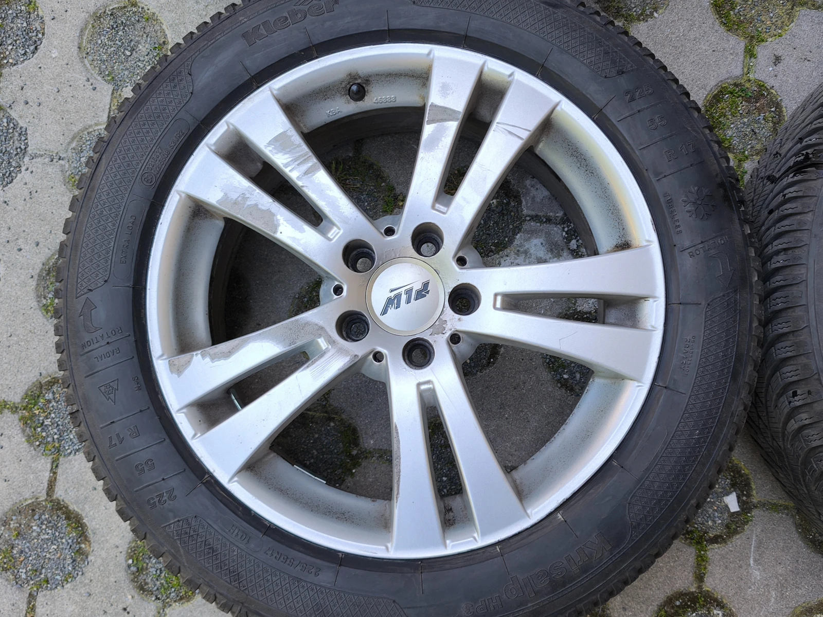 Гуми с джанти Kleber 225/55R17, снимка 3 - Гуми и джанти - 54569929