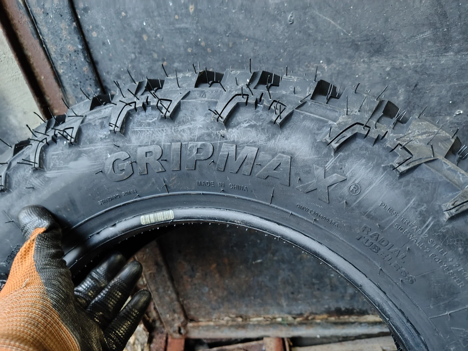 Гуми Всесезонни 205/70R15, снимка 4 - Гуми и джанти - 55837285