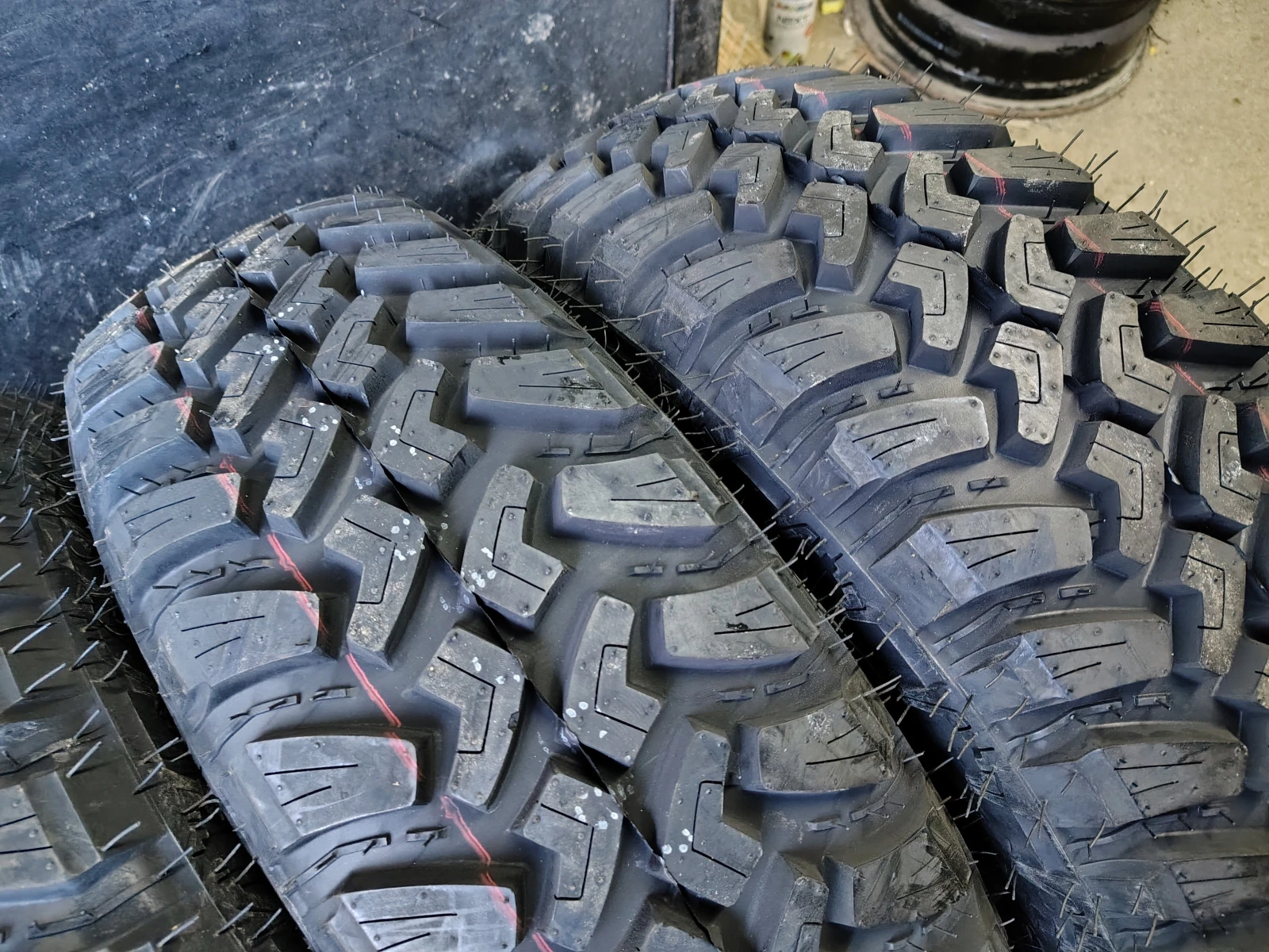Гуми Всесезонни 205/70R15, снимка 3 - Гуми и джанти - 55837285