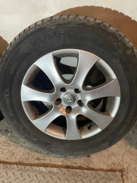        235/65R17  Hyundai Santa fe