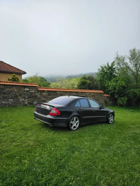 Mercedes-Benz E 500 4-Matic, снимка 7