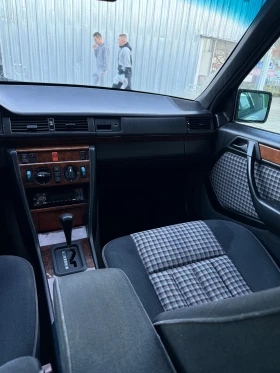 Mercedes-Benz 124 300ТД климатик, снимка 11