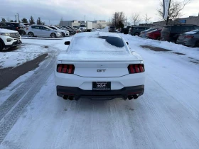 Ford Mustang GT  CARFAX - 39600 € / 77450.87 лв. - 26270092 4