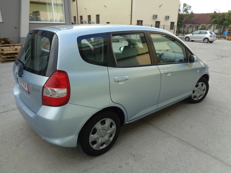 Honda Jazz 1.3-16V-ЛИЗИНГ, снимка 4 - Автомобили и джипове - 46621362