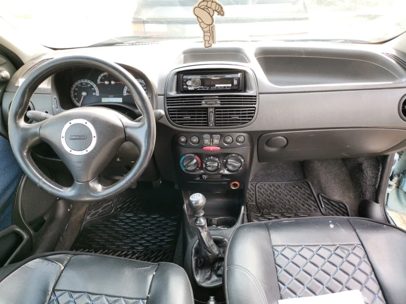 Fiat Punto 1.2 16v, снимка 9 - Автомобили и джипове - 47302617