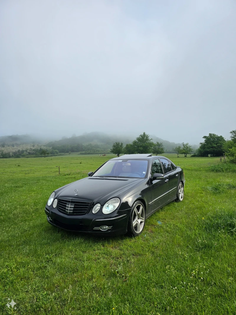 Mercedes-Benz E 500 4-Matic, снимка 1 - Автомобили и джипове - 47535952