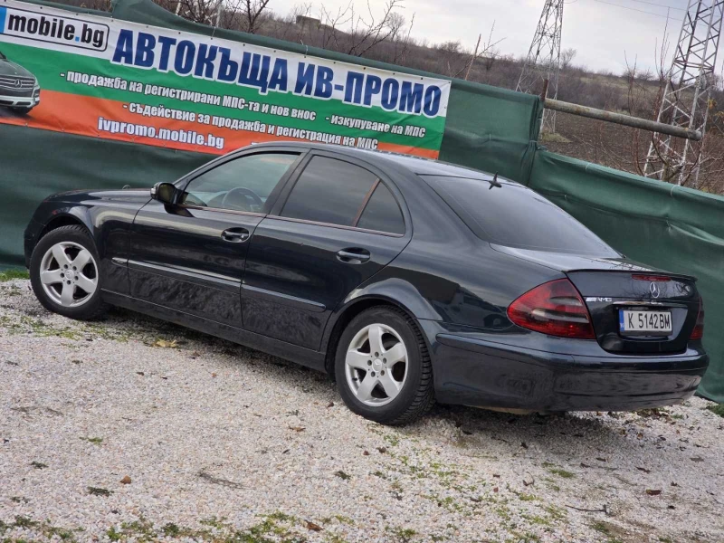 Mercedes-Benz E 220, снимка 3 - Автомобили и джипове - 48376244