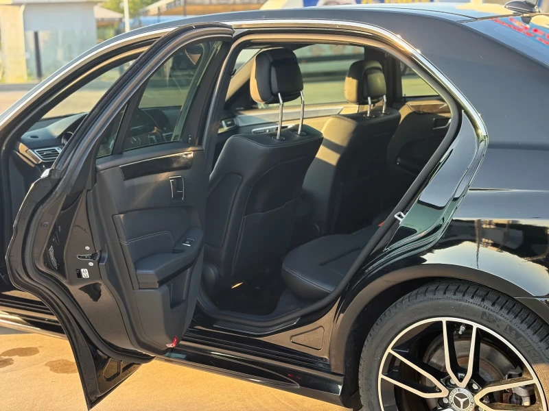 Mercedes-Benz E 350 4 MATIC  AMG , снимка 15 - Автомобили и джипове - 50957799