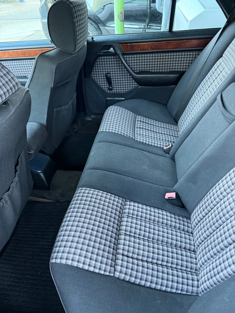 Mercedes-Benz 124 300ТД климатик, снимка 8 - Автомобили и джипове - 52736216