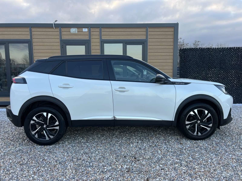 Peugeot 2008 * GT Line * Puretech 131hp S&S EAT8, снимка 4 - Автомобили и джипове - 53134844