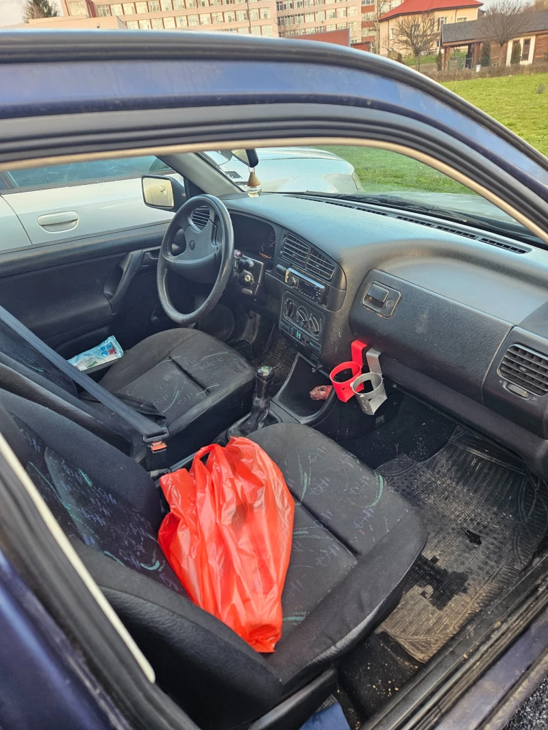 VW Golf, снимка 3 - Автомобили и джипове - 53415617