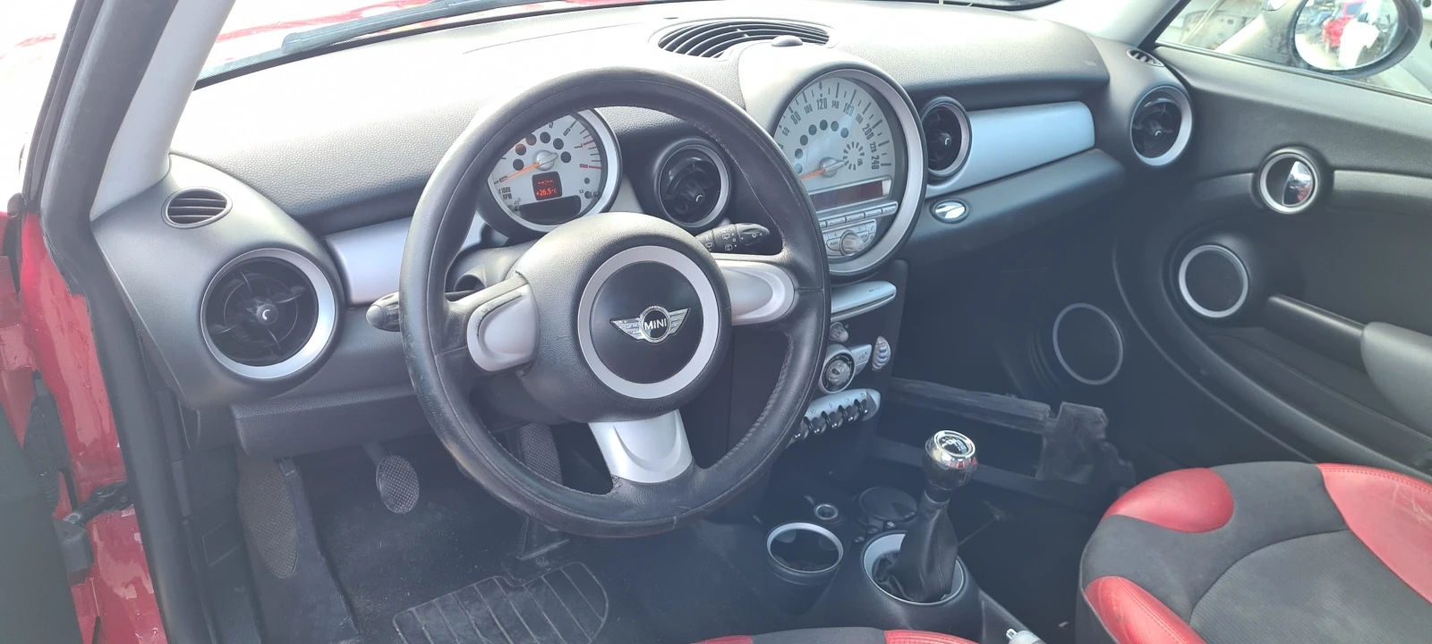 Mini Cooper 1.6i 6скорости - изображение 8